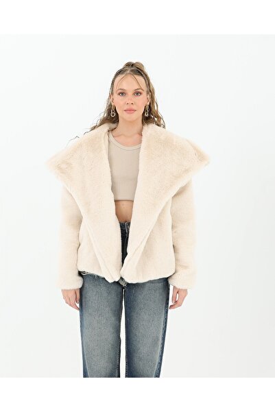 Modamorfo Women's Soft Furry Short Coat- 32099Kbn