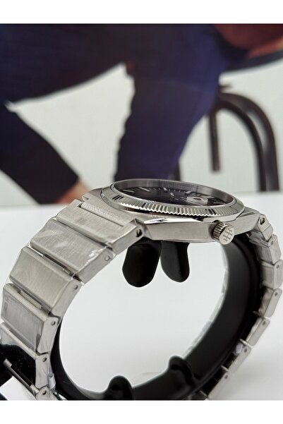 Hislon Casual Wristwatch with Sapphire Crystal with 3 Years Warranty