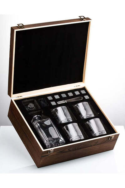 houseofgifts Men's gift set - Whiskey with decanter, 4 glasses and elegant wooden box