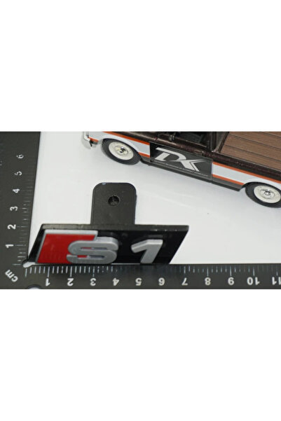 EDEXPORT S1 Gri Kırmızı Ön Panjur Logo Arma Audi İle Uyumlu