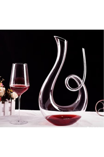 Atay Garage Şeffaf Kristal Cam Şarap Şampanya Şişesi 1500ml Benzersiz Dönen Tasarım Ev ve Bar Dekoru