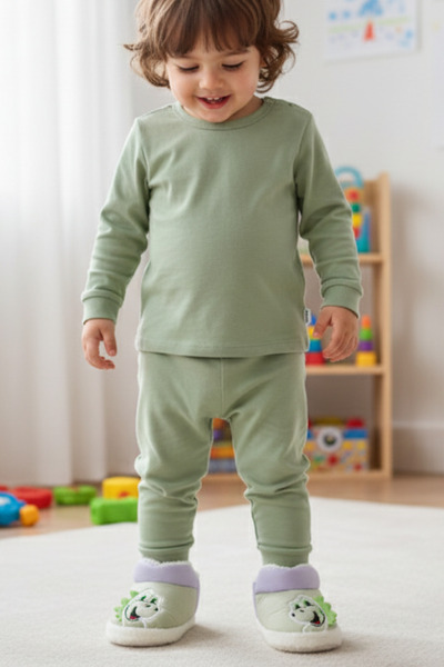 Ekonomik Ayakkabı Çocuk Dinozor Desenli Ev Pandufu – Peluş Tabanlı, Sıcak Tutan Kaymaz Taban Kışlık Panduf