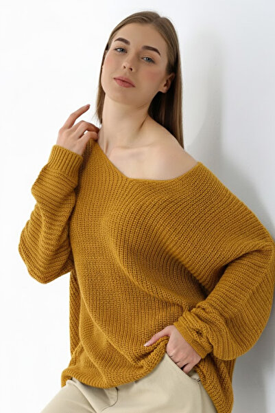 Devinka Women's Mustard Oversized Casual V-Neck Knitwear Sweater