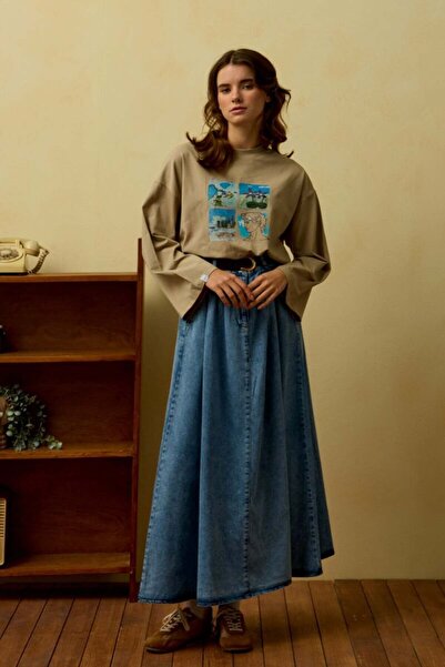 Ceylan Otantik Taş Summer Printed Basic Body & Ice Blue Denim Single Button Skirt Set