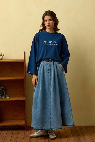 Ceylan Otantik Navy Blue Coffee Printed Basic Body & Ice Blue Denim Single Button Skirt Set
