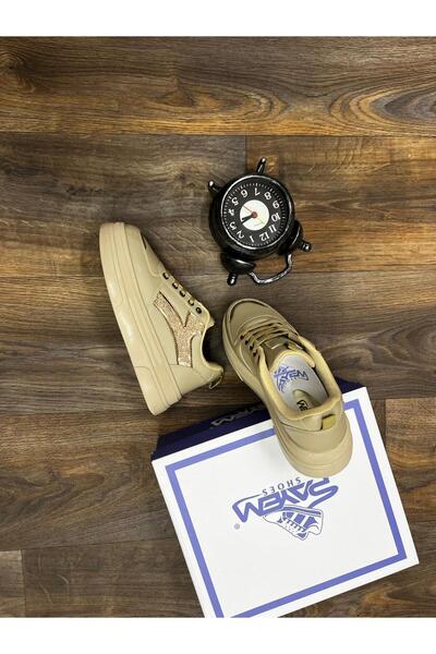 MR Sneakers with stones