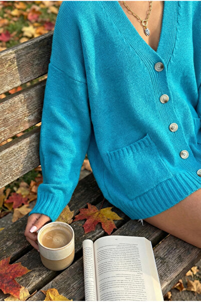 FEMELLE Turquoise Double Pocket Buttoned Off Shoulder Standard Size Oversized Knitwear Cardigan