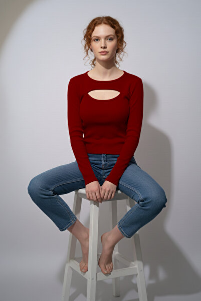 evolise Turtleneck Cut Out Corded Fabric Ribbed Knit Blouse - Red