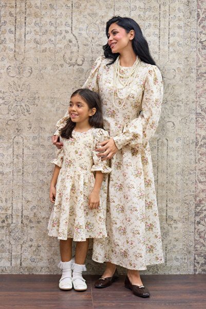 KÜÇÜĞÜM BUTİK Vintage Cream Floral Seersucker Mother-Daughter Dress Combination