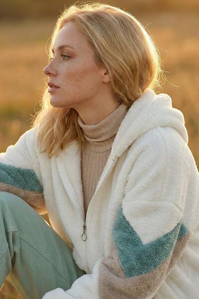 Mossta Hooded Zippered Plush Cardigan