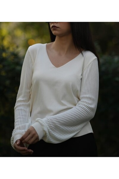 WIENELLA Pleated Wide Sleeve V-Neck Women's Knitwear Blouse