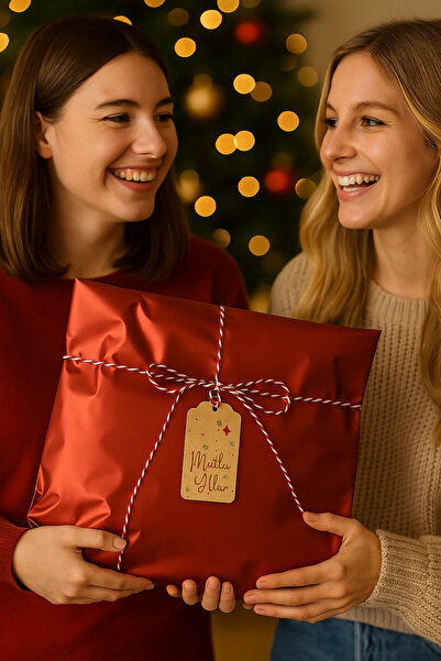 Dekals Set Yılbaşı 30x45 Hazır Metalize Kırmızı Hediye Poşeti ( 1 Metre İp+ Poşet+ Kart) (Sadece Set)