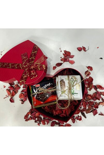 abnturk 1 Adet Kabartmalı Mat Kırmızı Deri Görünümlü Kalpli Hediye Kutusu 16 ...