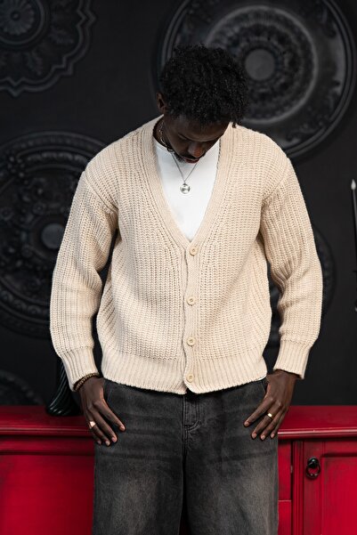 AKÇAYLAR Oversized Crop Model V-Neck Button Closure Knitted Cardigan