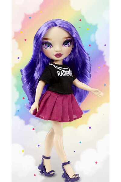 Rainbow High Papusa Emi Vanda - 28cm, Rainbow High, cu un design atrăgător și...
