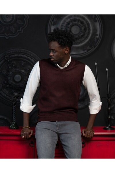 Woolen World V-Neck Regular Fit Wool Sleeveless Knitwear Sweater