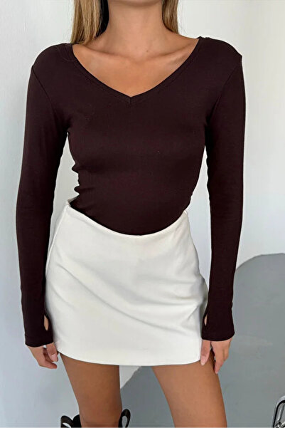 jeneric Bluză maro cu decolteu în V cu detaliu de încălțare a degetelor din țesătură Buzzy slim fit