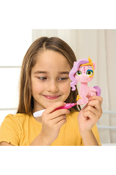 Fuzzikins Моето малко пони – книжка за оцветяване Pipp Petals + аксесоари за ...