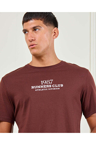 REDTAG Men Burgundy Basic Graphic T-Shirt