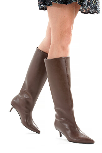 PİMORA Кафяви кожени ботуши с остър връх и тънък ток 5 см