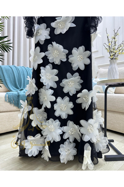 MEZON FASHION Evening dress with white rose embroidery and tulle ruffle sleeves