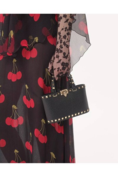 hayatöztürk siyah zımba detaylı gold zincir askılı çanta