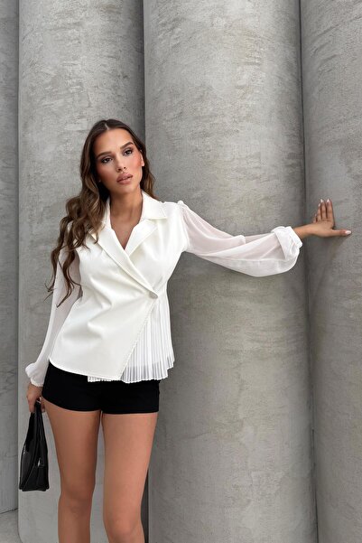 RB CLUB Γυναικεία μπλούζα σιφόν με λεπτομέρεια πιλέτας στα μανίκια Λευκή