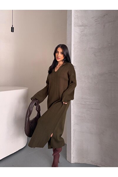 Lovely butik Long Polo V-Neck Ribbed Slit Detail Winter Knit Dress