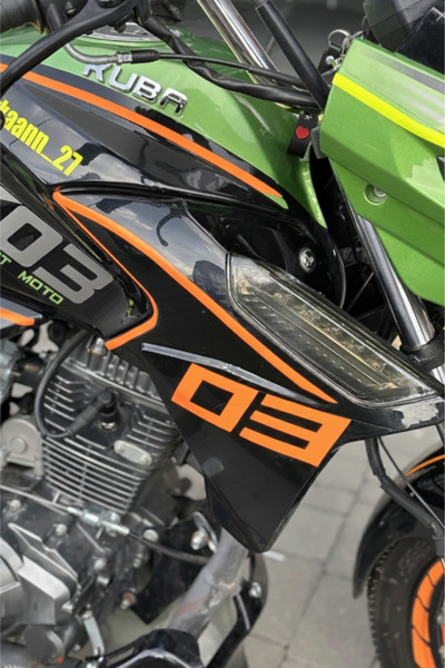 Banxtre مجموعة ملصقات برتقالية 03 لـ KUBA TK-03 للجانب الأيمن والأيسر