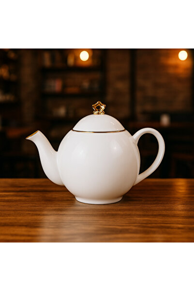 Dania ✨ براد شاي وحليب بورسلان أبيض سادة بحواف ذهبية – سعة 1.3 لتر ✨