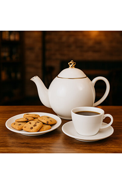 Dania ✨ براد شاي وحليب بورسلان أبيض سادة بحواف ذهبية – سعة 1.3 لتر ✨