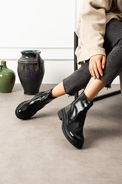 KOTAN Women's Patent Leather Black Flat Sole Zippered Short Boots |   Non-Slip Sole Daily Winter Boots