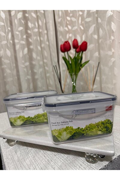 Plastard Multi-Purpose Fresh Box Storage Container with 2 Strainers and Vacuum Lid