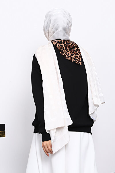 İmajButik Μαύρο φούτερ με αξεσουάρ κασκόλ, κεντημένο με τρεις κλωστές Ceylan