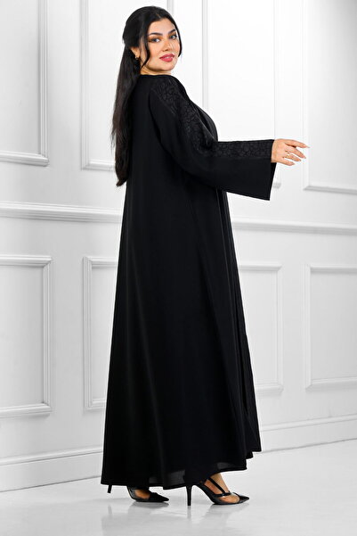 ROZA ABAYA Half-circle abaya woven from luxurious crepe fabric with a free headscarf