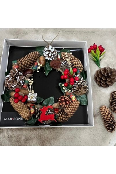 Marrone زينة باب عيد الميلاد على شكل إكليل من الصنوبر
