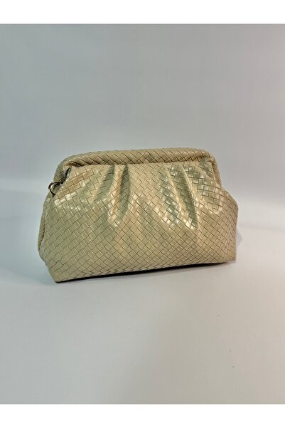 Ayesha Hand and Shoulder Knitting Pattern Portfolio Bag Beige