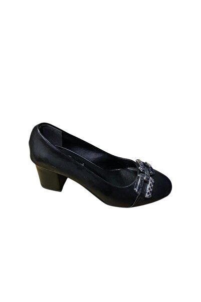 Legend Women's Heeled Buckle Shoes