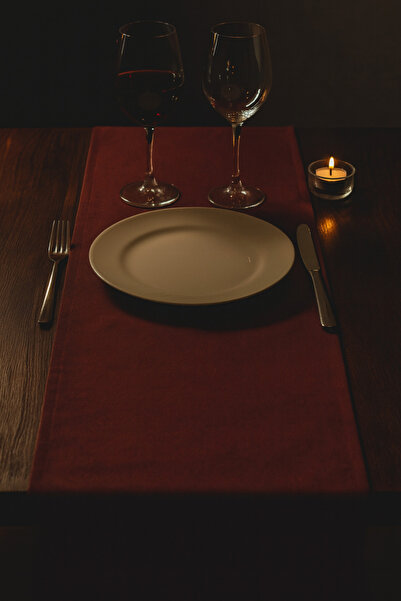 YUNUSOĞLU HOME New Year Concept Burgundy Stylish Table Runner 50X150 cm – Modern and Elegant Tablecloth Runner