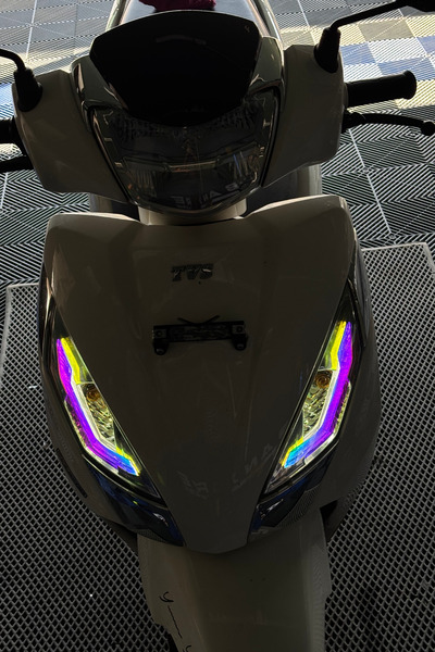 Banxtre TVS Jupiter 125 için Bukalemun Nebula Far Filmi Sticker Seti