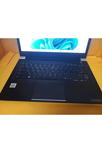 Toshiba DYNABOOK Portege X30F 13.3" Intel Core i7- 8th 8GB DDR4 256GB SSD Windows 11 Touchscreen
