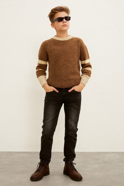 CLOUDY WEAR&DESİGN Кафяв плетен пуловер с ленти на ръкавите и велосипедна яка за момчета (5-14 години)