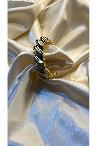 BUSİELLE JEWELRY مشبك فولاذي حلزوني بطلاء VIP