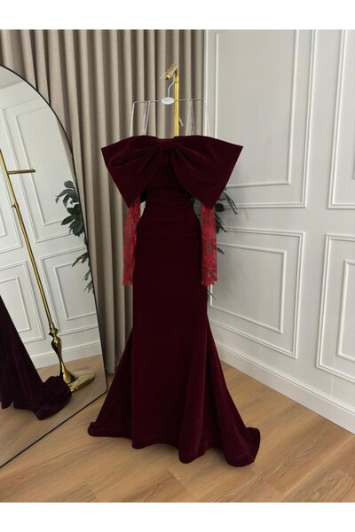 diarafashionsa فستان قصر الجوخ باكمام الدانتيل