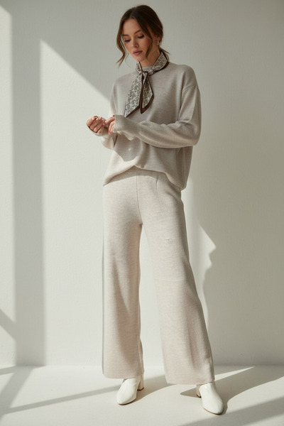 NEWCO Scarf, Biscuit Collar, Wide Leg, Two-Piece Knitwear Set