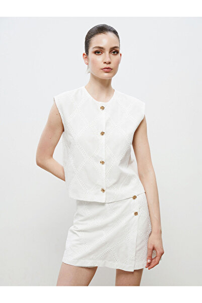 LC Waikiki Vestă clasică de damă cu decolteu rotund și broderie ajurată