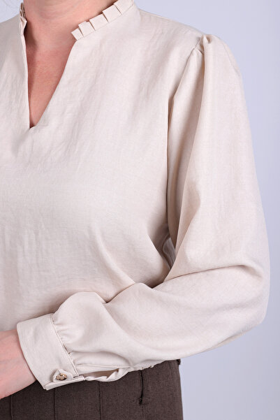 armonika Women's Ecru V-Neck Collar Pleated Detail Elastic Waist Cuffed Blouse Arm-26K001020