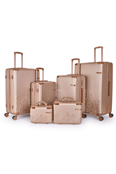 LİMRA A large travel bag set consisting of 6 luggage bags of various sizes, made of strong and durable material.