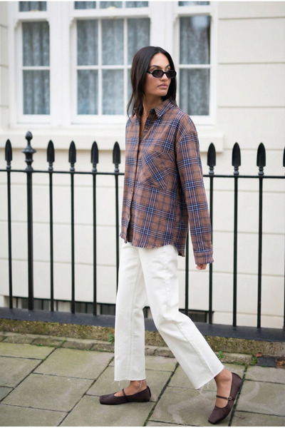 FEMELLE Women's Brown Plaid Pattern Single Pocket 100% Cotton Oversized Shirt (Get 1 Size Smaller)