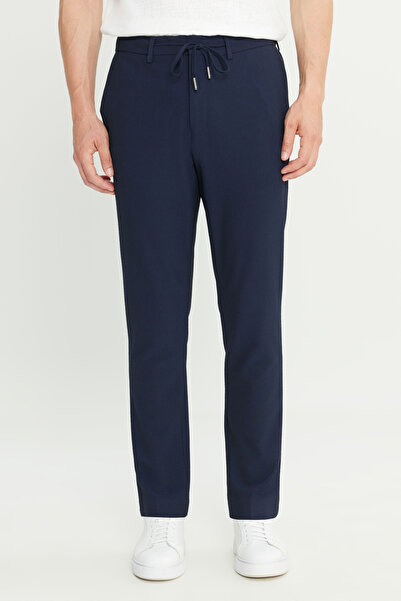 ALTINYILDIZ CLASSICS Ανδρικό παντελόνι ταξιδιού casual με μοτίβο γκοφρέ σε μπλε ναυτικό χρώμα εφαρμοστό με πλαϊνές τσέπες που δένονται στη μέση